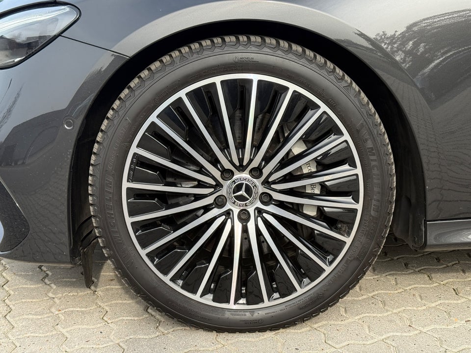 Mercedes E220 d 2,0 AMG Line stc. aut. Van 5d