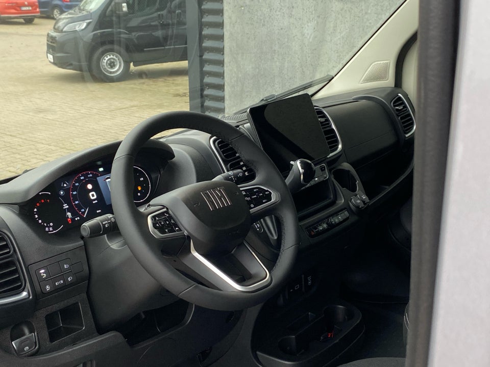 Fiat Ducato 35 Maxi 2,2 MJT 180 Kassevogn L2H2 Pro+ aut.