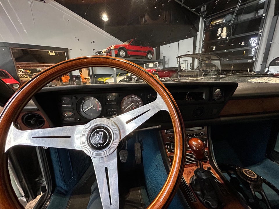 Fiat 130 3,2 Coupé 2d