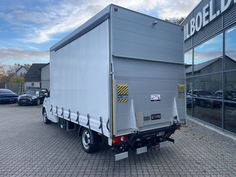 VW Transporter 2,0 TDi 150 Box m/lift