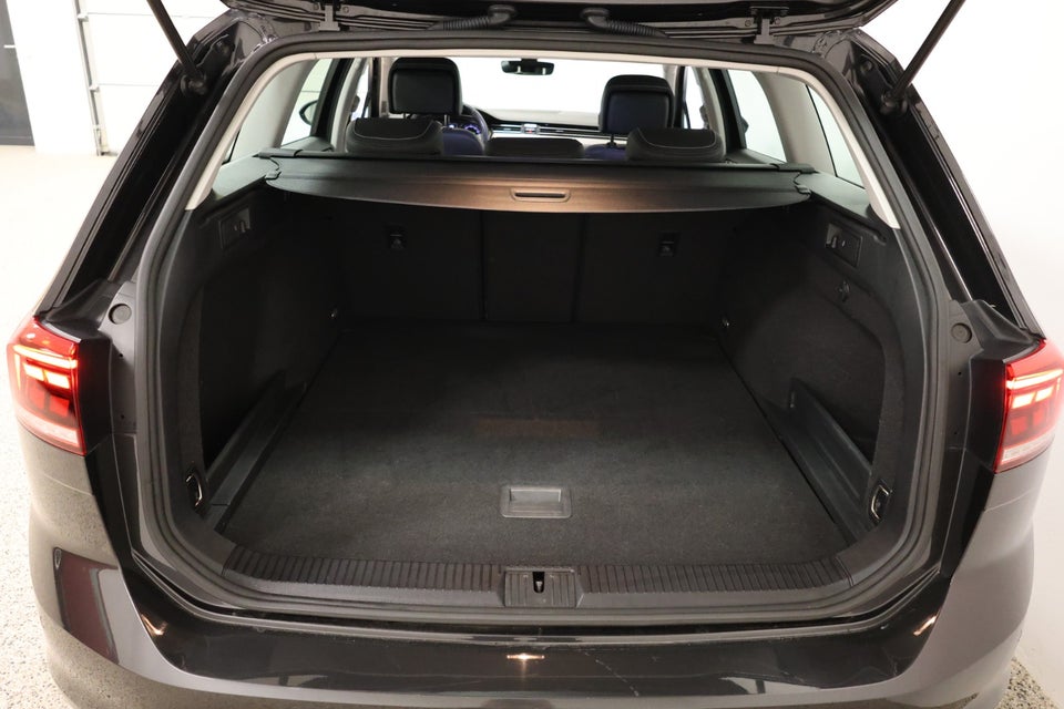 VW Passat 2,0 TDi 150 Elegance Variant DSG 5d