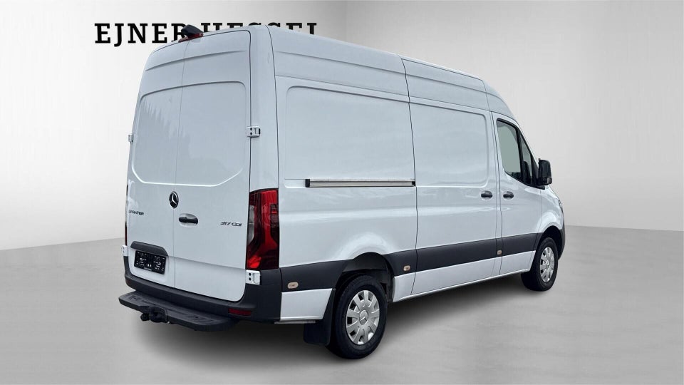Mercedes Sprinter 317 2,0 CDi A2 Kassevogn aut. RWD