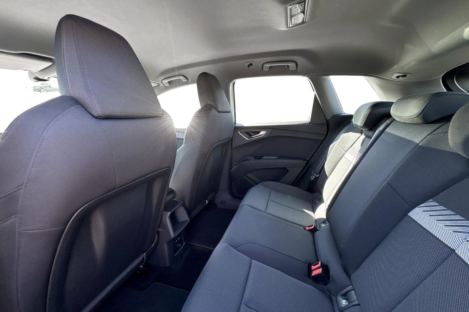 Audi Q4 e-tron 45 Progress 5d
