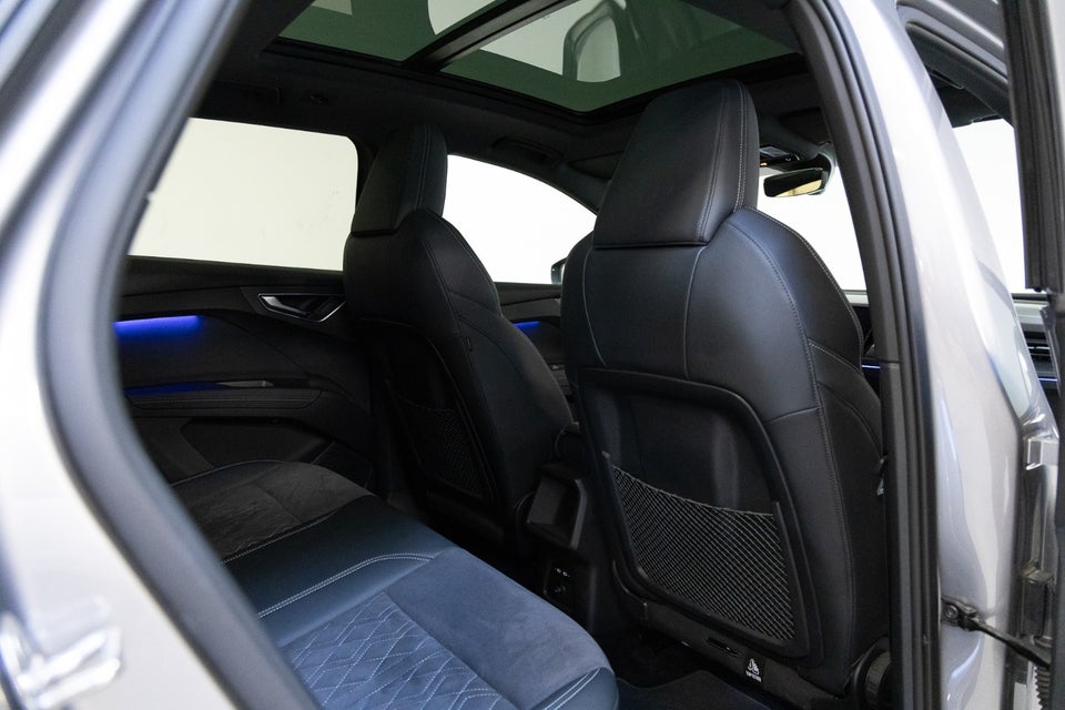 Audi Q4 e-tron 40 S-line 5d