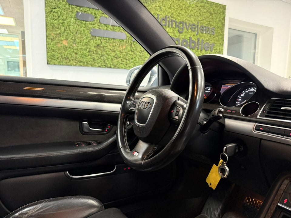 Audi S8 5,2 FSi quattro Tiptr. 4d