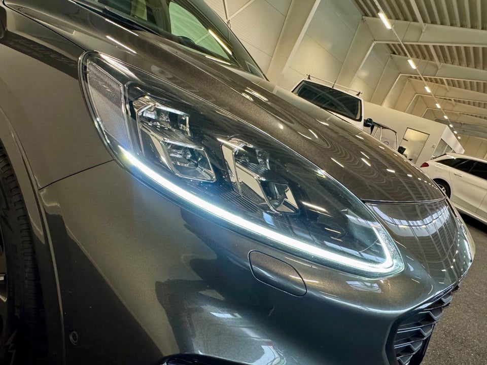 Ford Kuga 2,5 PHEV ST-Line X CVT 5d