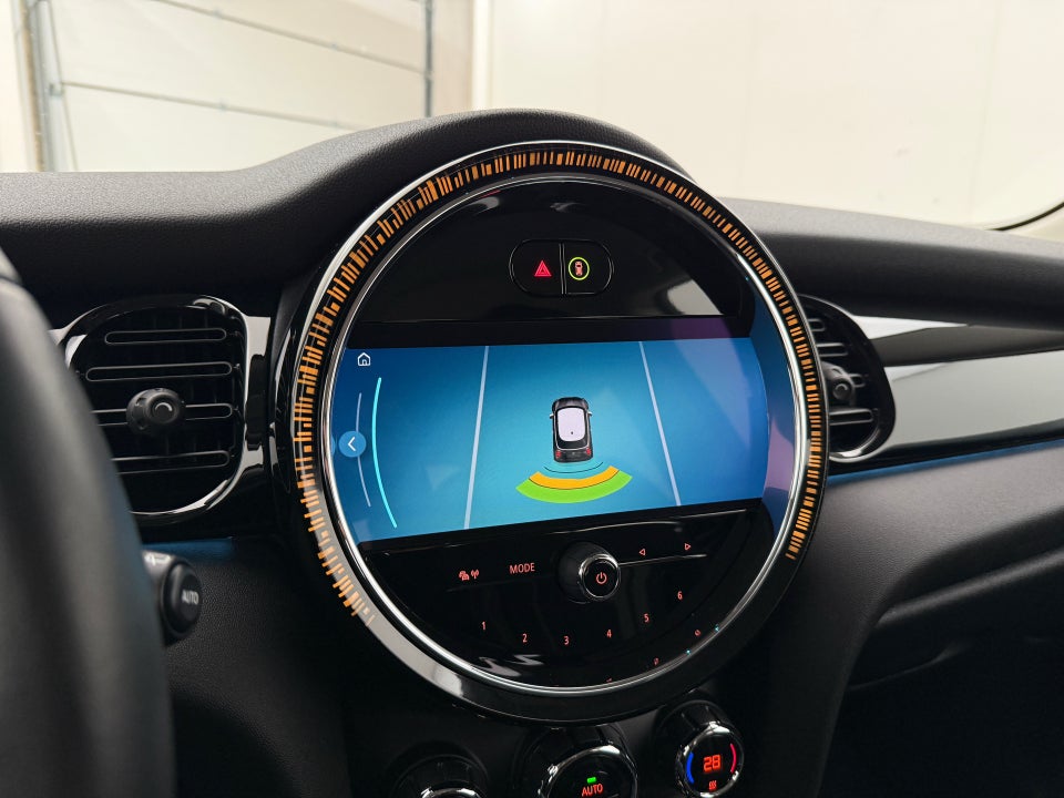 MINI Cooper SE Essential 3d