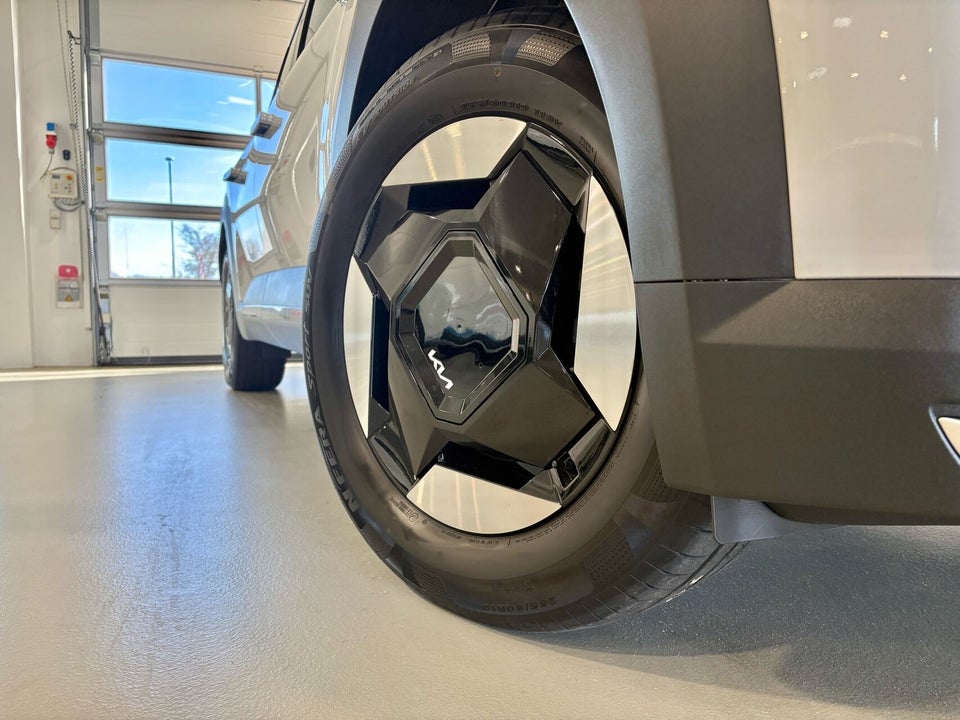 Kia EV9 76 Standard Range Upgrade RWD 7prs 5d