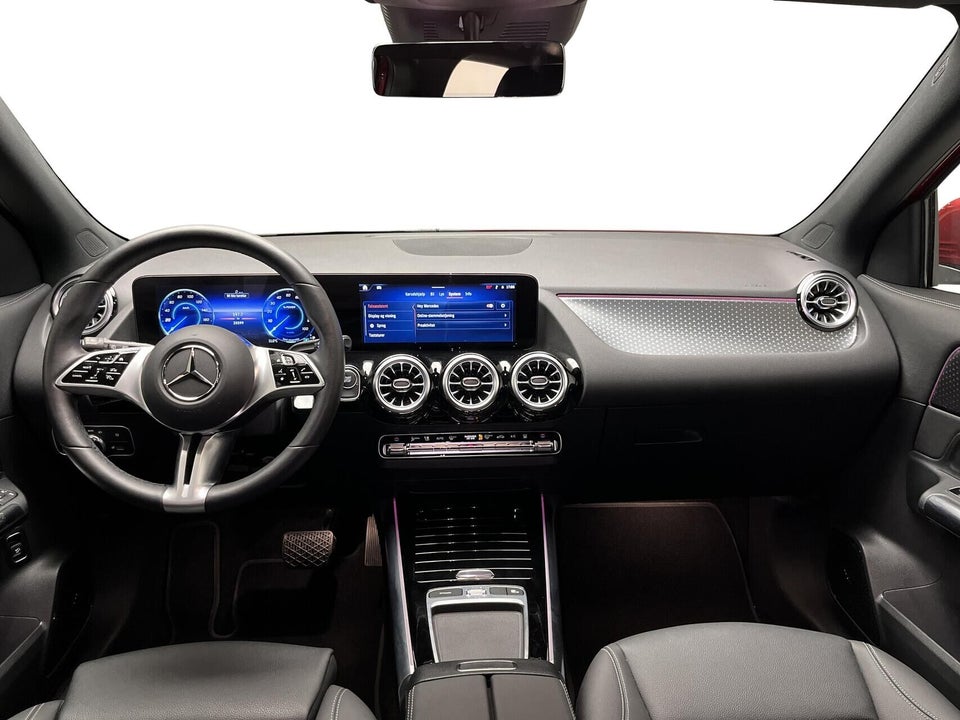 Mercedes EQA300 Progressive 4Matic 5d