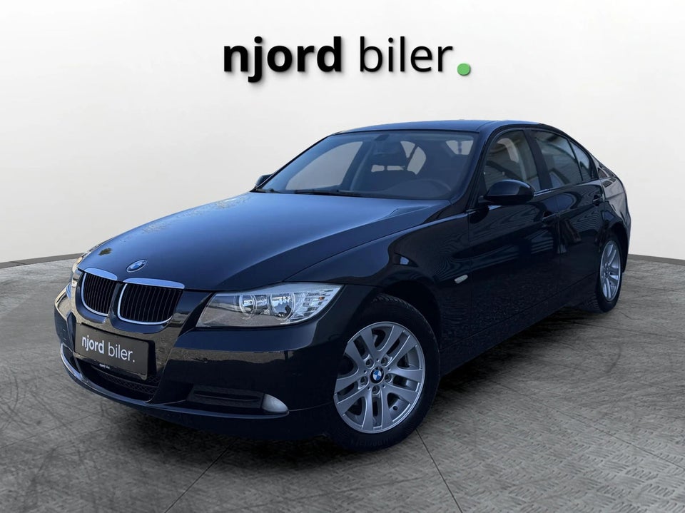 BMW 320i 2,0  4d