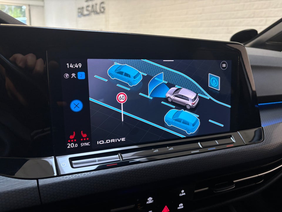 VW Golf VIII 1,4 GTE DSG 5d