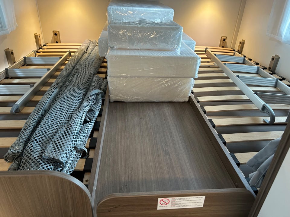 Carado V347 PRO+ 2,2 JTD 140 aut. 2d