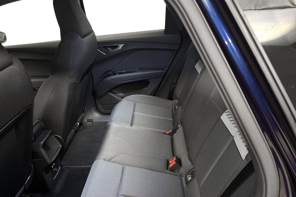 Audi Q4 e-tron 45 Progress 5d