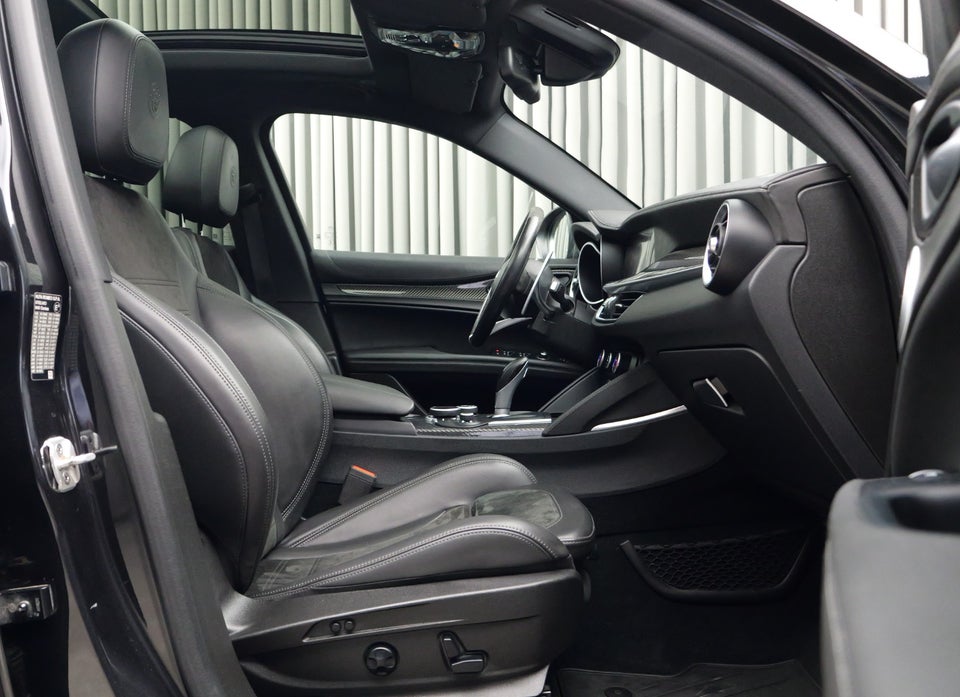 Alfa Romeo Stelvio 2,9 V6 Quadrifoglio aut. Q4 5d