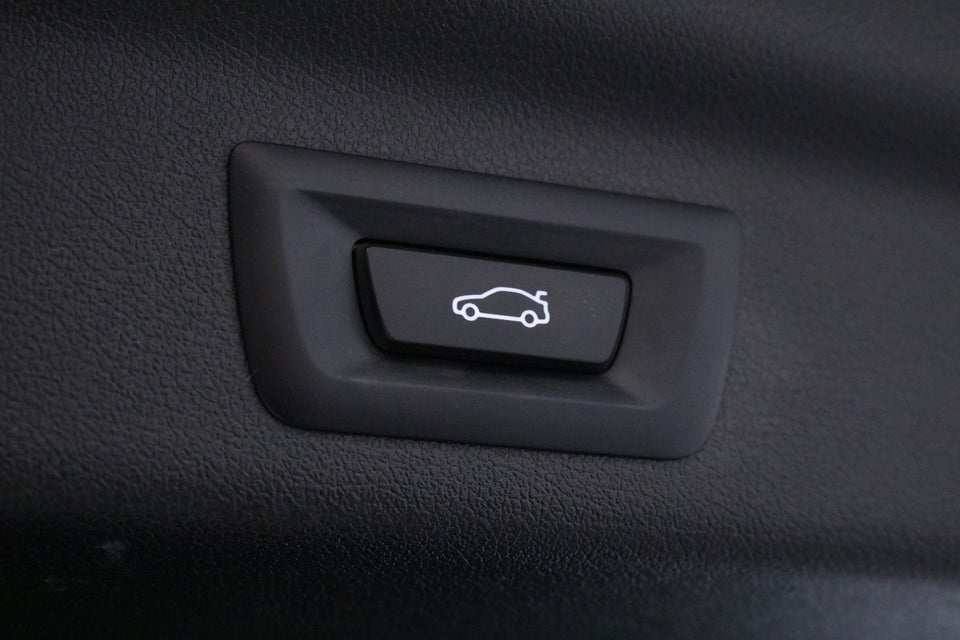 BMW iX1 eDrive20 M-Sport 5d