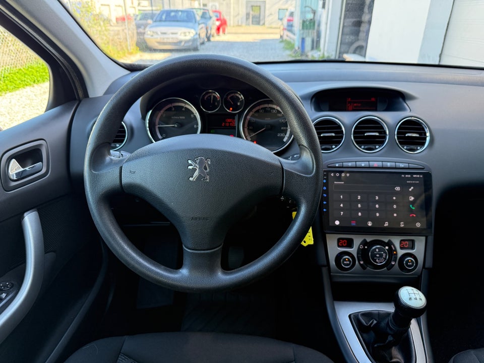 Peugeot 308 1,6 THP 156 Premium 5d