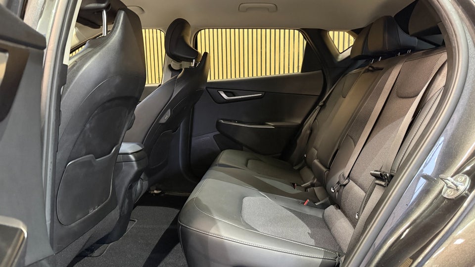 Kia EV6 77 Long Range Access 5d