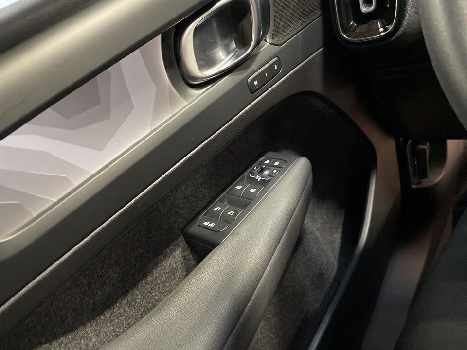 Volvo XC40 P8 ReCharge Twin Ultimate 5d