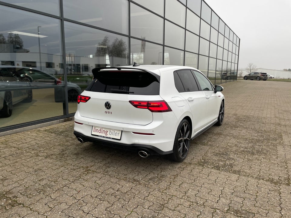 VW Golf VIII 2,0 GTi Clubsport DSG 5d