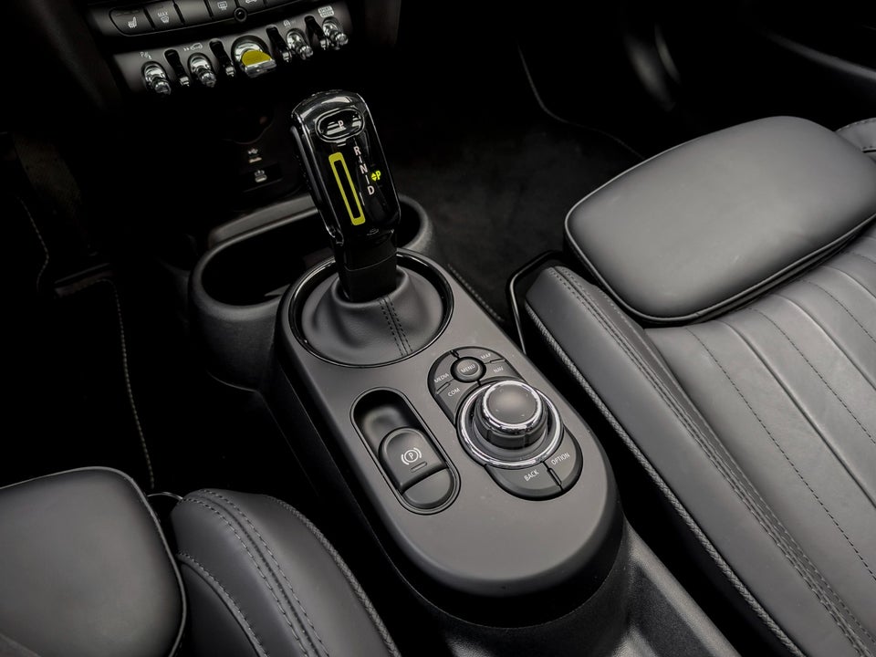 MINI Cooper SE Yours Trim 3d