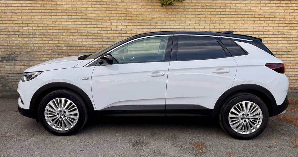 Opel Grandland X 1,2 T 130 Exclusive 5d