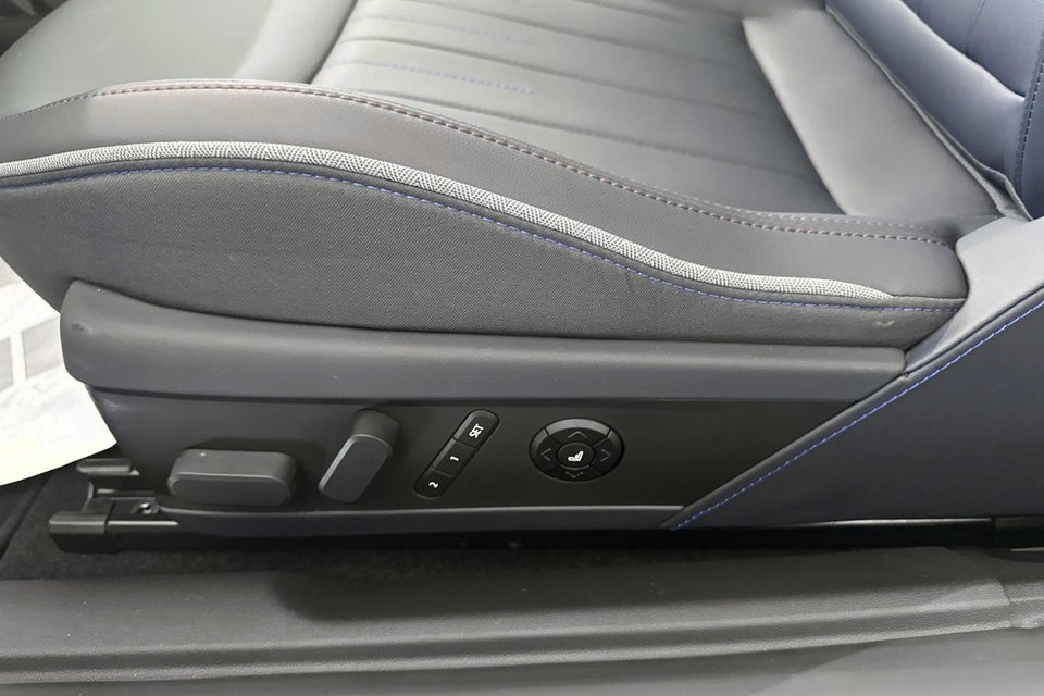 MINI Cooper SE Favoured Trim XL 3d
