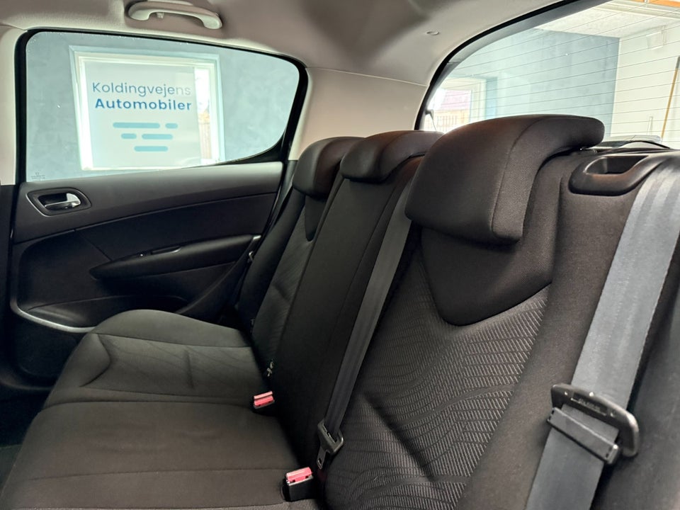 Peugeot 308 1,6 e-HDi 112 Access 5d