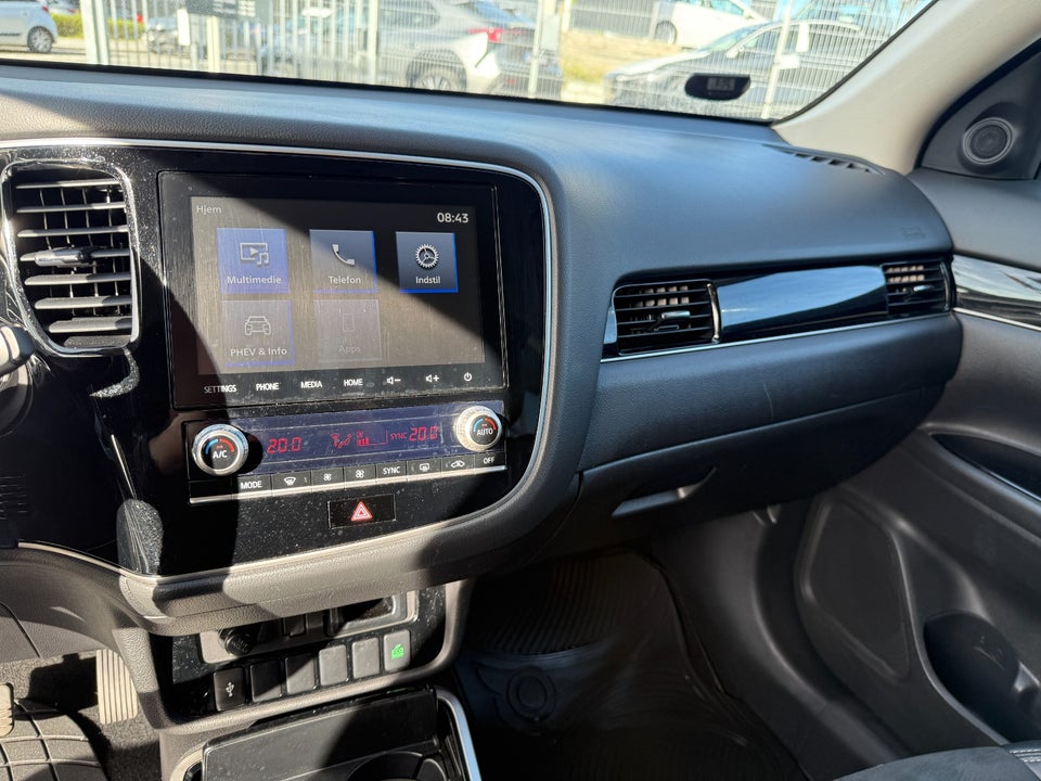 Mitsubishi Outlander 2,4 PHEV Intense CVT 4WD 5d