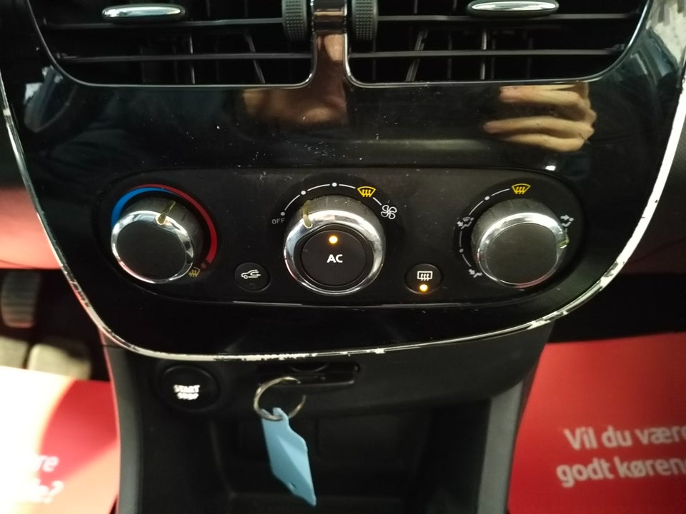 Renault Clio IV 0,9 TCe 90 Expression Sport Tourer 5d