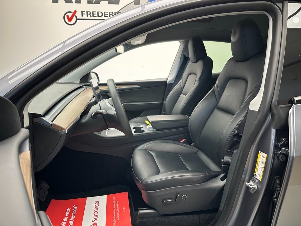 Tesla Model Y RWD 5d