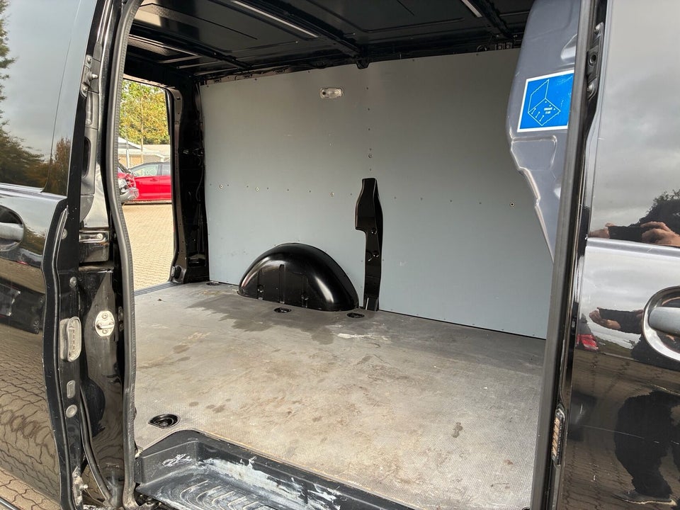 Mercedes Vito 119 2,0 CDi Kassevogn aut. L RWD