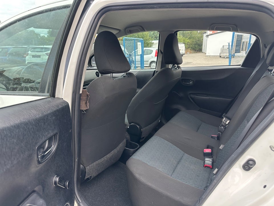 Toyota Yaris 1,0 VVT-i T2 Touch 5d