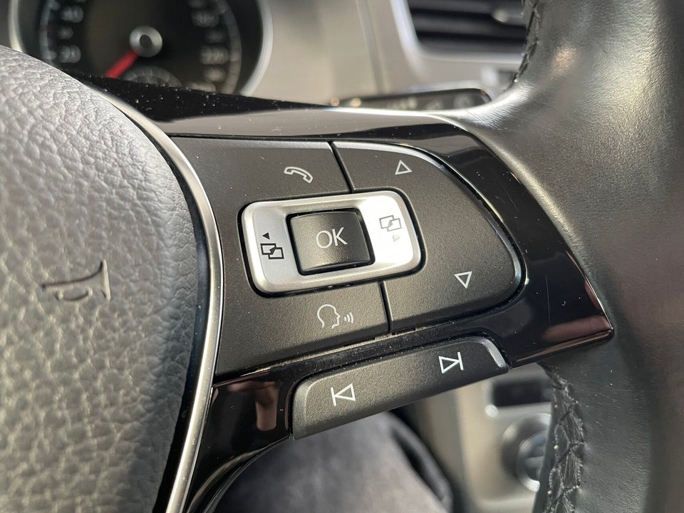 VW Golf VII 1,4 TSi 150 R-line BMT 5d