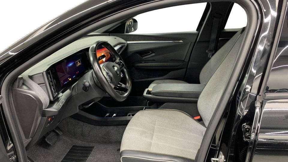 Renault Megane E-Tech 60 Techno 5d