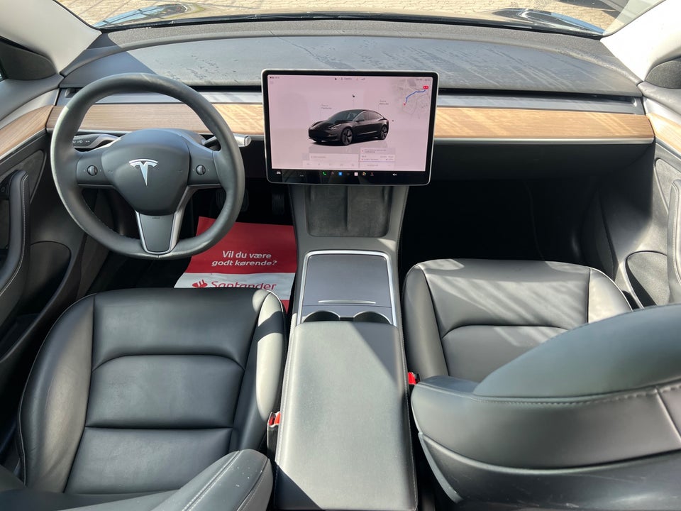 Tesla Model 3 Long Range AWD 4d