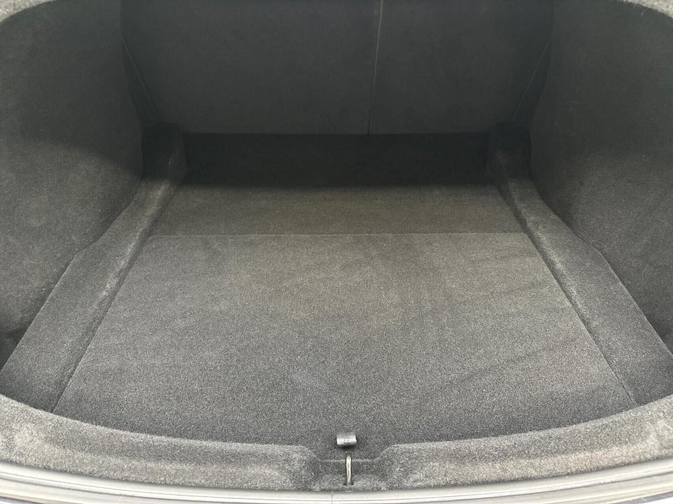 Tesla Model 3 RWD 4d