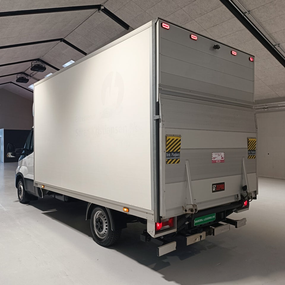 Iveco Daily 2,3 35S16 Alukasse m/lift AG8 2d