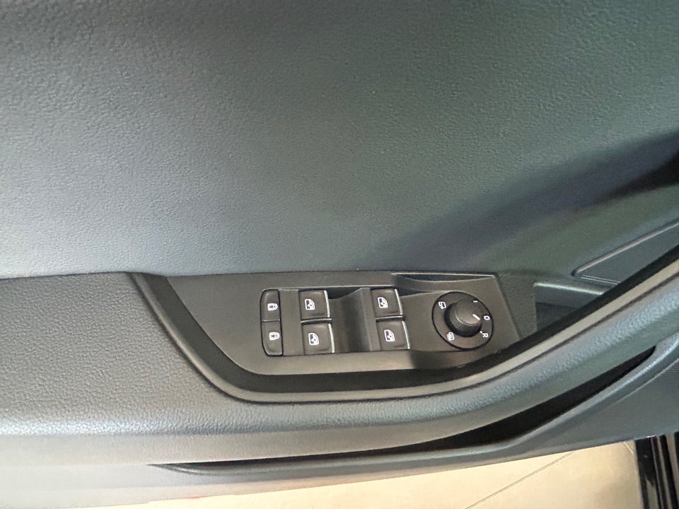 Skoda Superb 1,5 TSi 150 Business Combi DSG 5d
