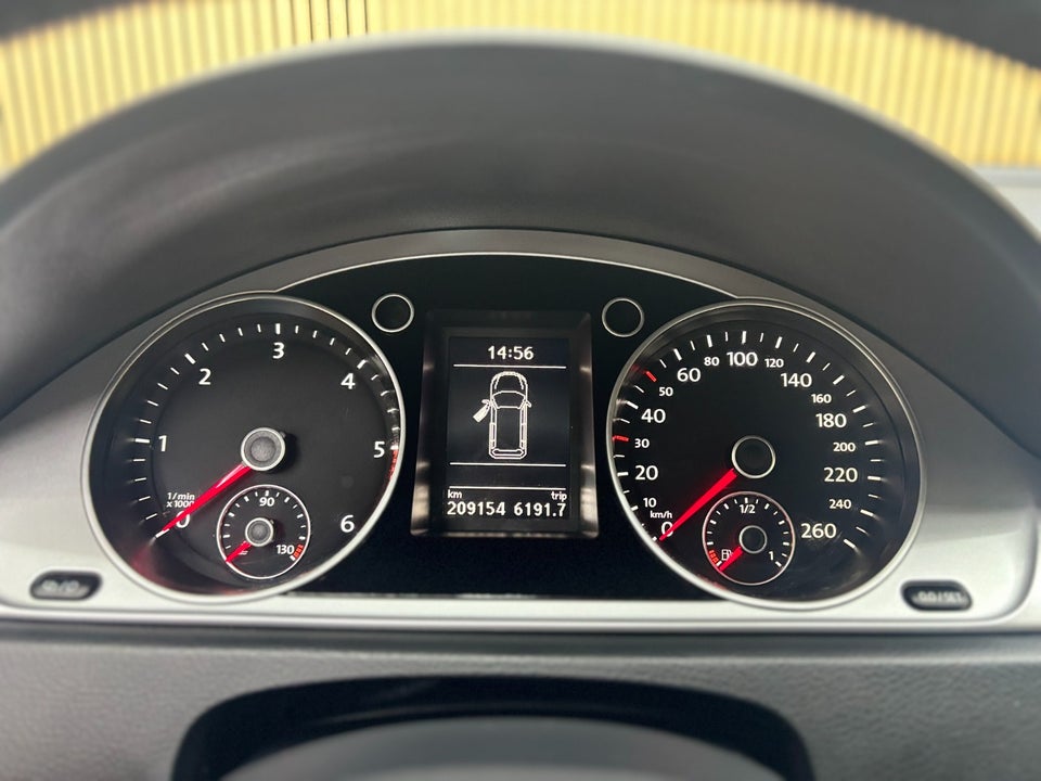 VW Passat 1,6 TDi 105 Comfortline BMT 4d
