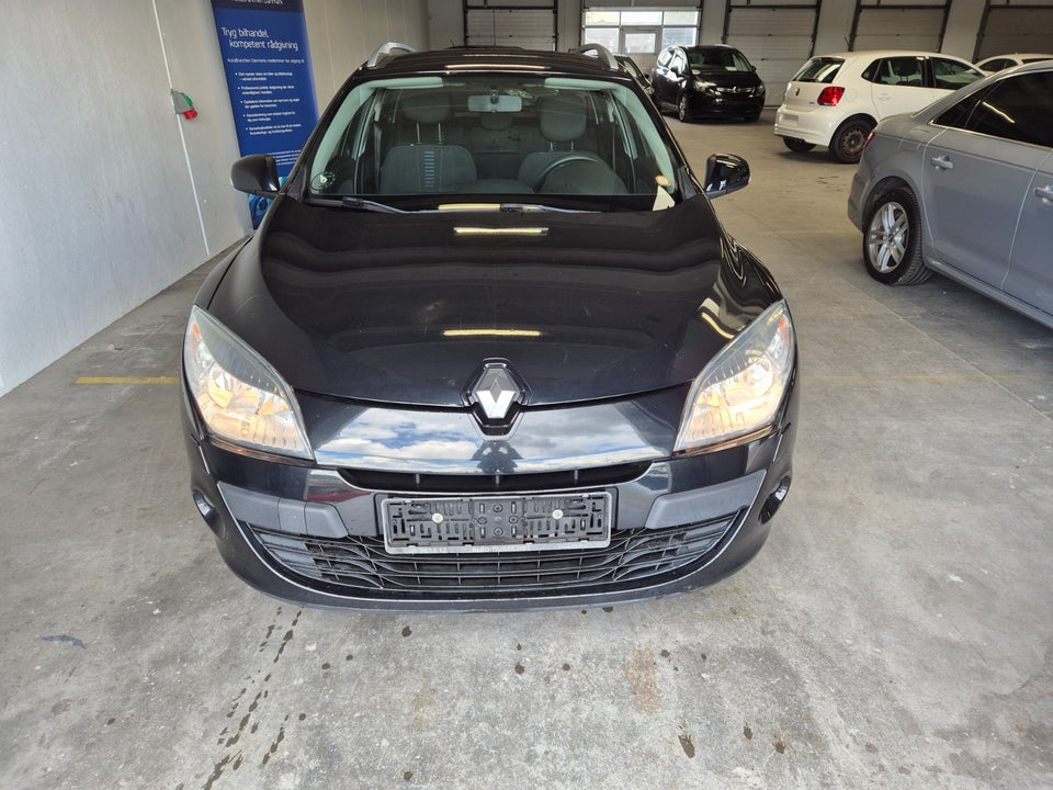 Renault Megane III 1,6 110 Authentique Sport Tourer 5d