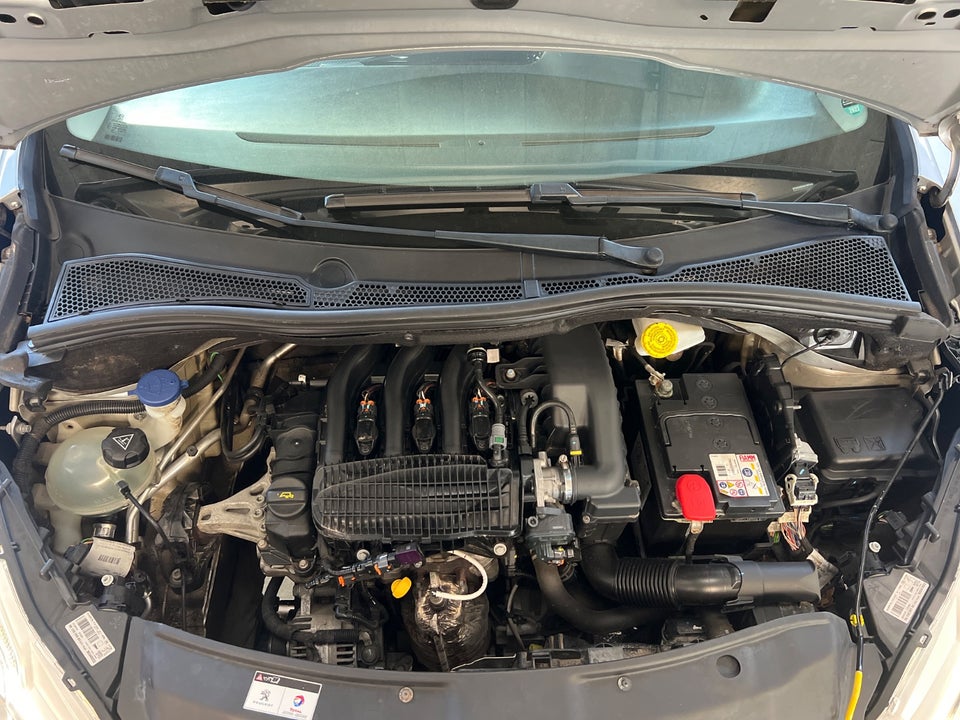 Peugeot 208 1,2 VTi 82 Allure 5d