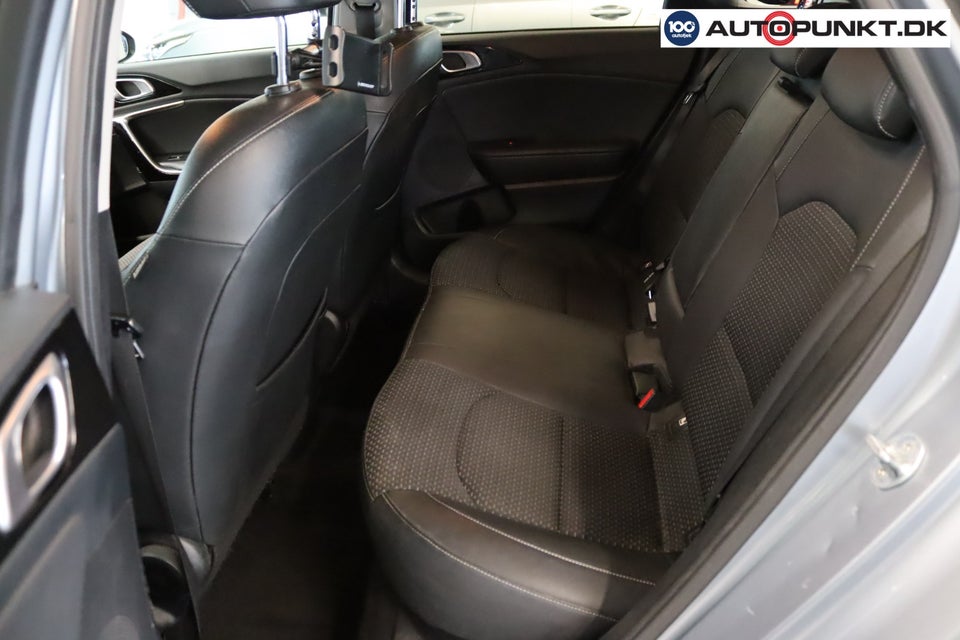 Kia Ceed 1,0 T-GDi mHEV Comfort Upgrade SW DCT 5d