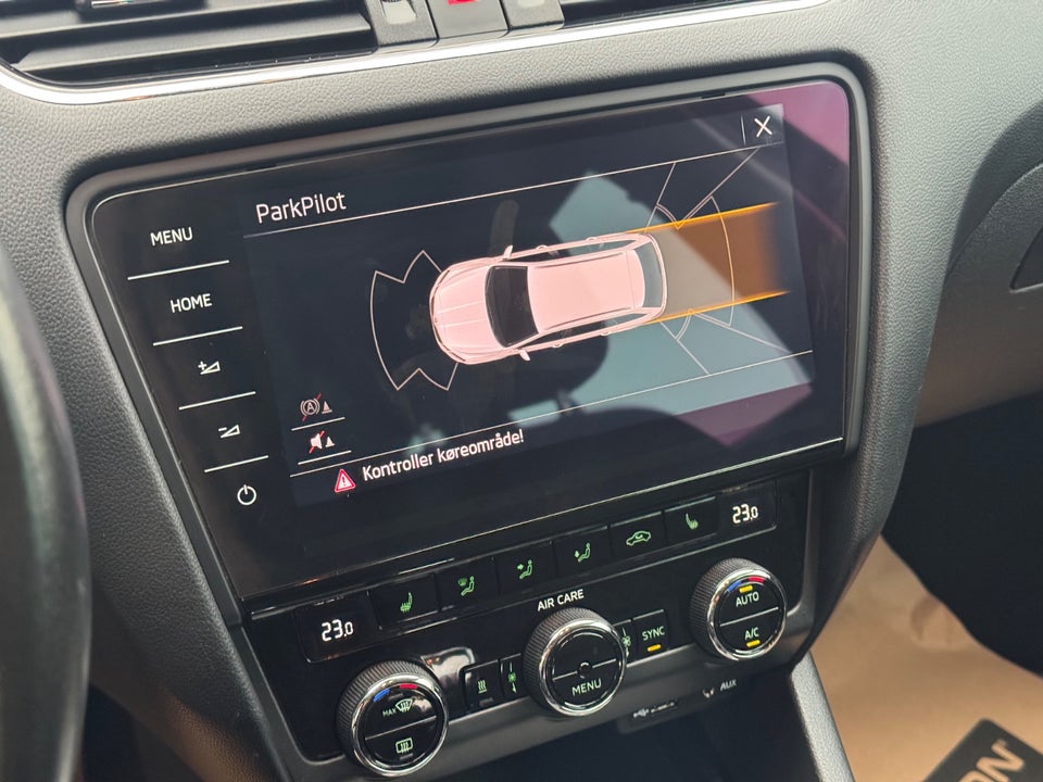 Skoda Octavia 1,6 TDi 115 Drive Combi DSG 5d