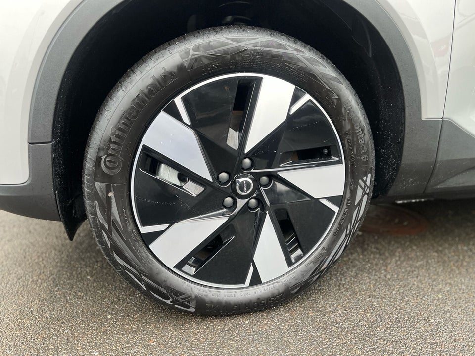 Volvo XC40 ReCharge Extended Range Core 5d