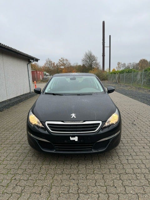 Peugeot 308 1,6 BlueHDi 120 Style 5d