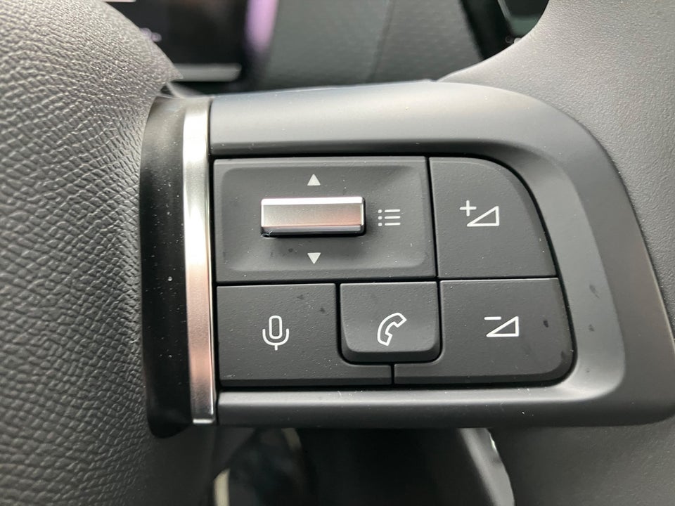 Citroën ë-C4 X 50 Shine 4d