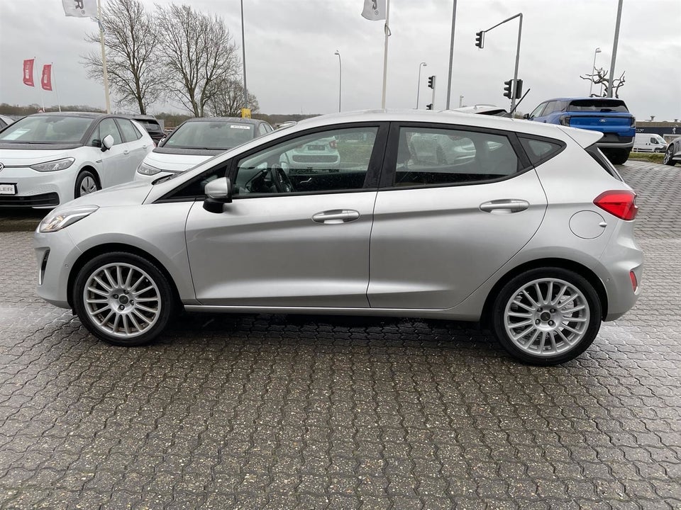 Ford Fiesta 1,1 Business 5d