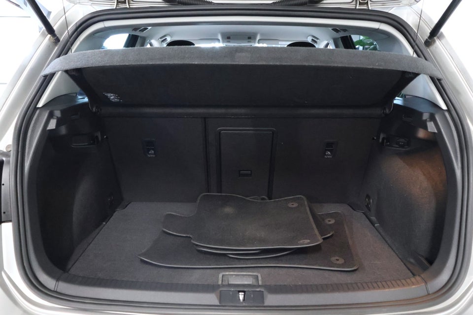 VW Golf VII 1,4 TSi 122 Comfortline DSG BMT 5d