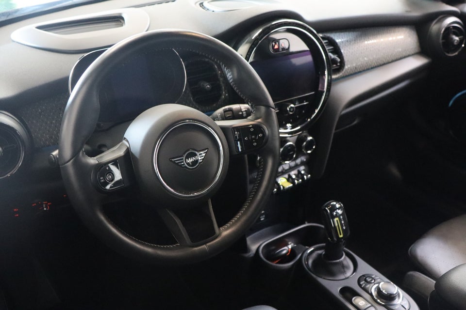 MINI Cooper SE Experience 3d