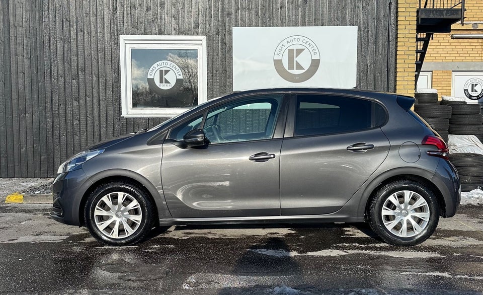 Peugeot 208 1,2 PureTech 82 Allure+ 5d